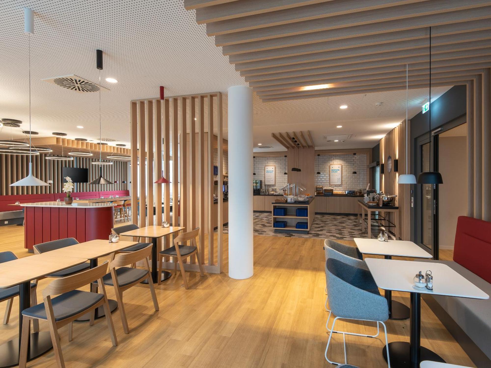 Holiday Inn Express Heilbronn By Ihg Exterior photo